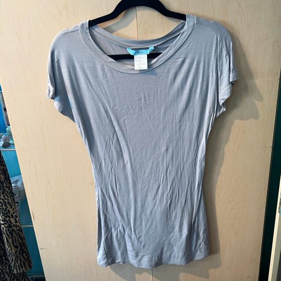 Marciano fitted Tee Shirt Size XS with Logo - Picture 1 of 6
